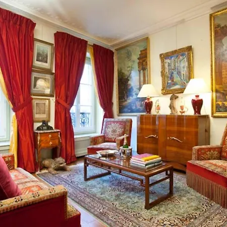 Appartamento Luxury, Calm&elegance In The Heart Of Champs-elysées With A Bottle Of Champagne Upon Your Arrival !!! *