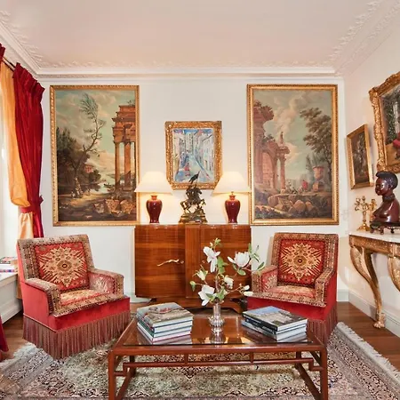 Luxury, Calm&elegance In The Heart Of Champs-elysées With A Bottle Of Champagne Upon Your Arrival !!! Appartamento Parigi