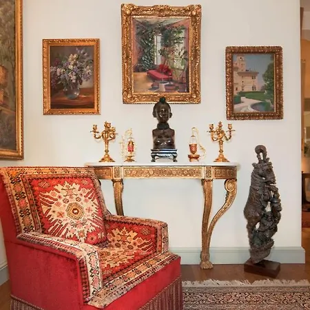 Luxury, Calm&elegance In The Heart Of Champs-elysées With A Bottle Of Champagne Upon Your Arrival !!! Appartamento