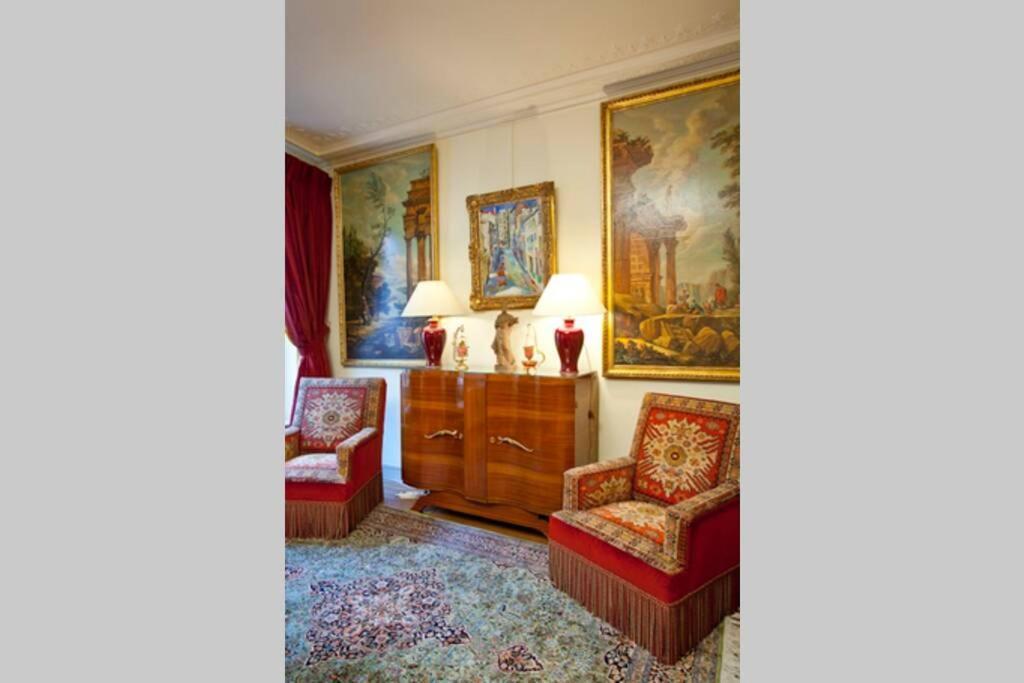 Appartamento Luxury, Calm&elegance In The Heart Of Champs-elysées With A Bottle Of Champagne Upon Your Arrival !!! *
