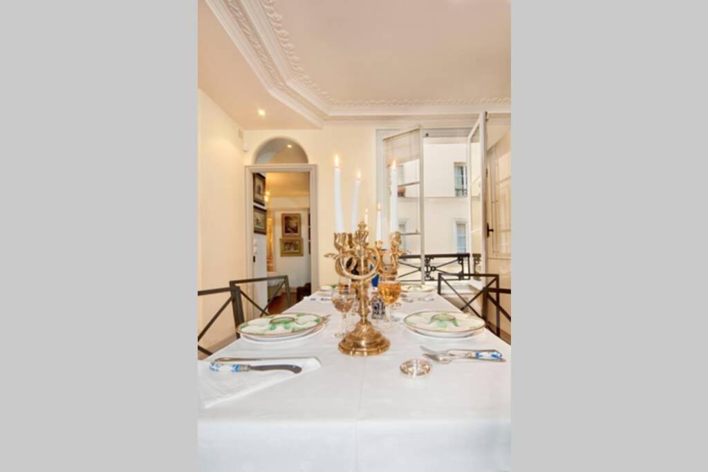 Luxury, Calm&elegance In The Heart Of Champs-elysées With A Bottle Of Champagne Upon Your Arrival !!! * Parigi