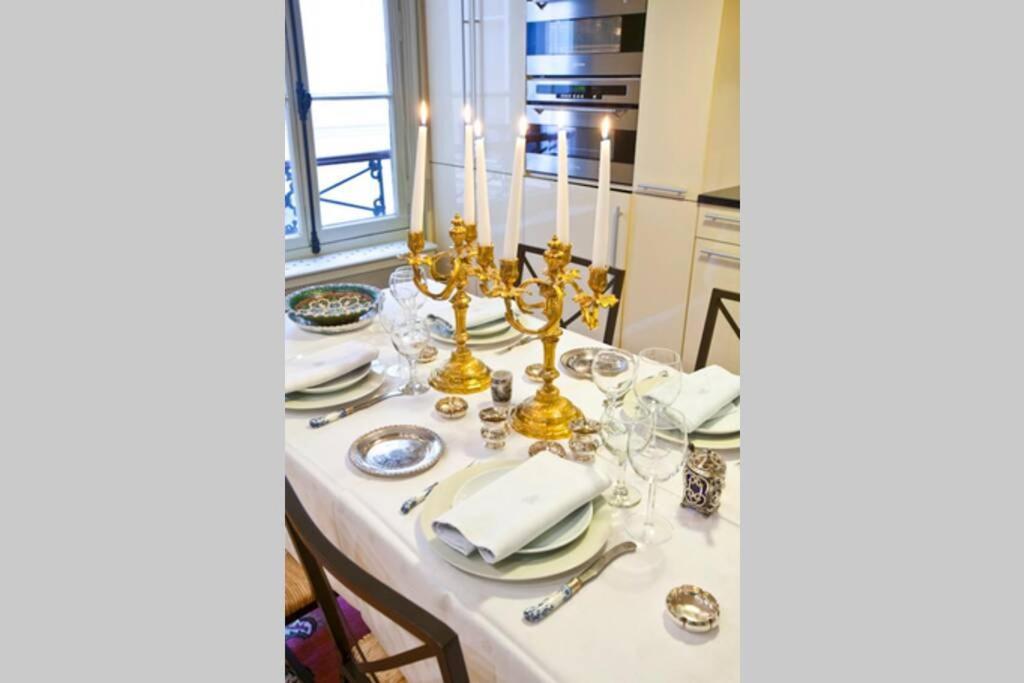 Luxury, Calm&elegance In The Heart Of Champs-elysées With A Bottle Of Champagne Upon Your Arrival !!! Parigi