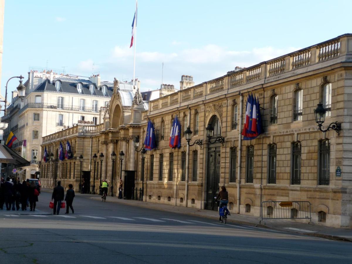 Appartamento Luxury, Calm&elegance In The Heart Of Champs-elysées With A Bottle Of Champagne Upon Your Arrival !!!